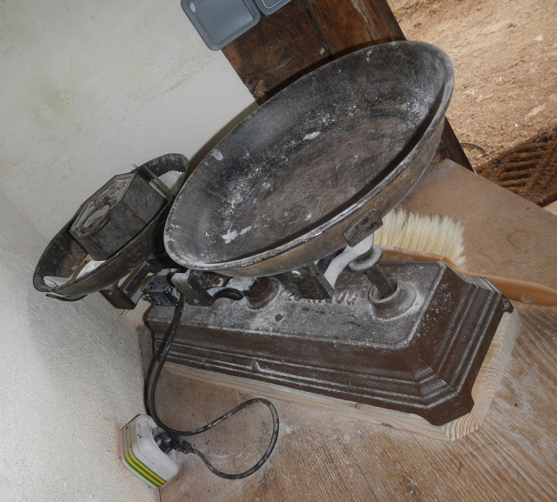 Balance et capteur pour l'ensachage.JPG